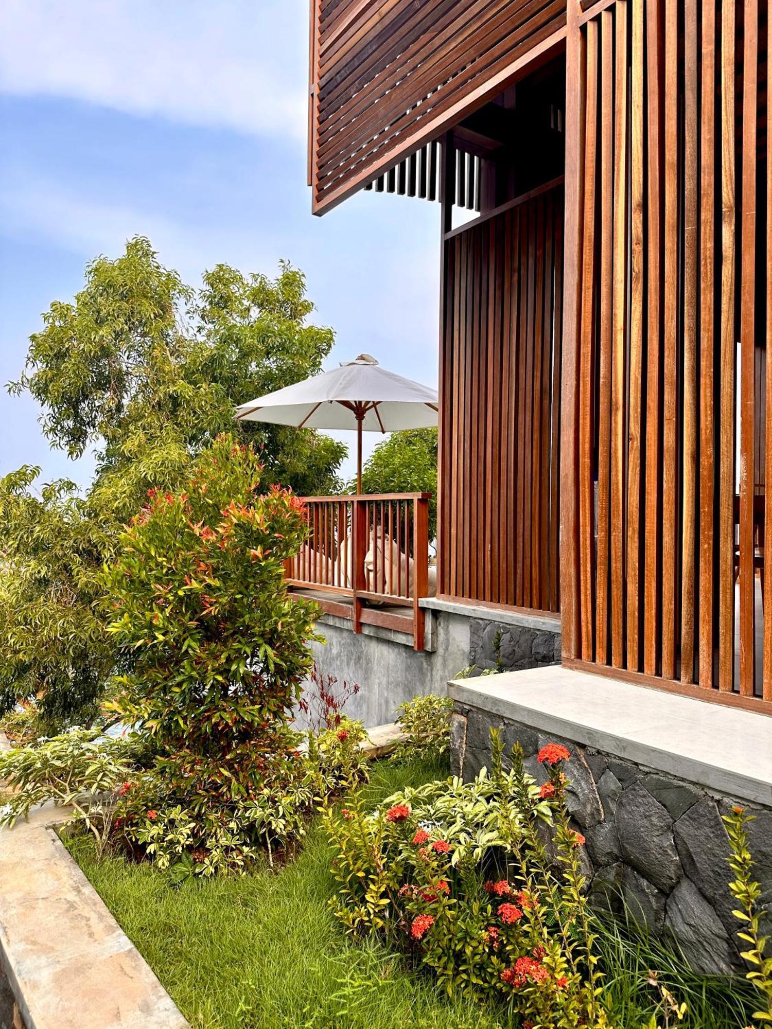 The Angsa Villas Amed  Exterior photo